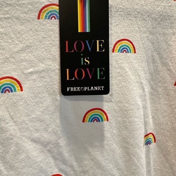 NWT Free Planet White Short Sleeve Tee Top Shirt Small Rainbows A Size Mesium - Picture 5 of 5